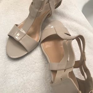 Mootsies Tootsies Tan Sandals